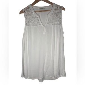 Daniel Rainn White Sleeveless Blouse with Lace Detail Size L